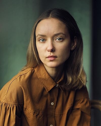 Alexandra Dowling